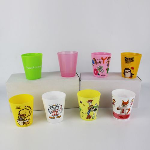 是咖啡杯,吸管杯,广口杯,摇摇杯,各种塑料制品,pp
